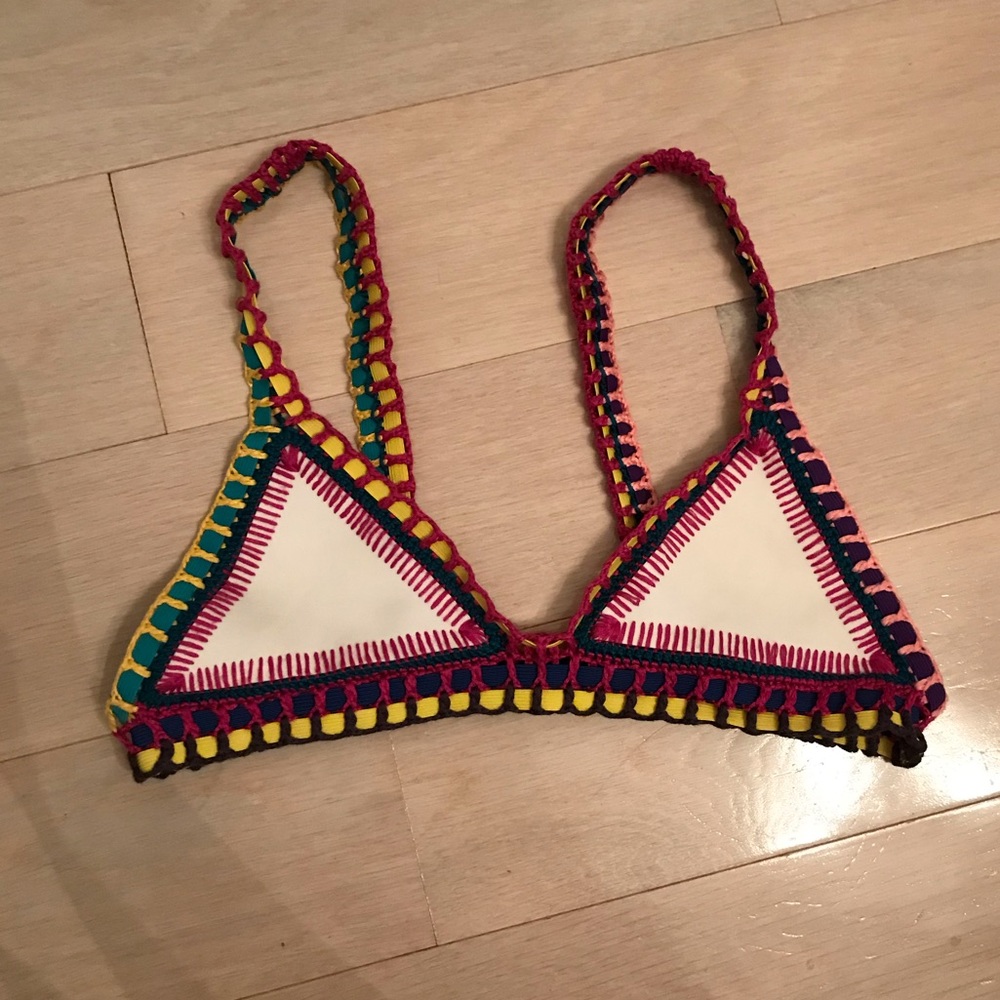 Kiini bathing suit top